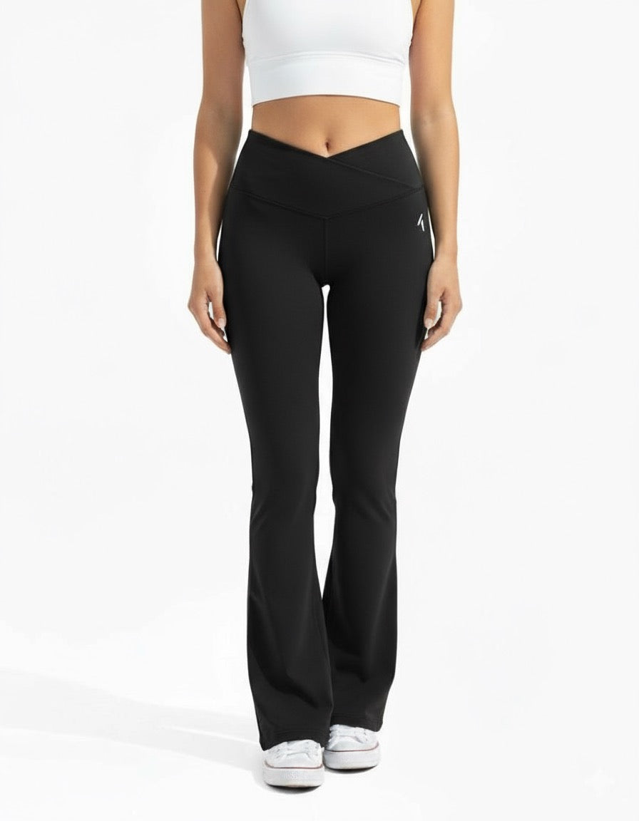 Black yoga pants + hip cover